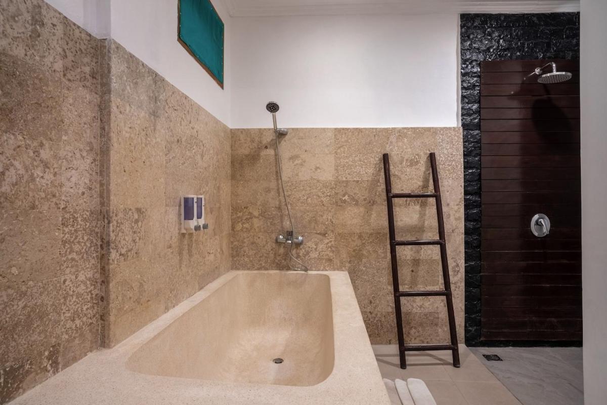 Genta- Petitenget 2br Villa, Walk To Beach! * Seminyak (Bali)