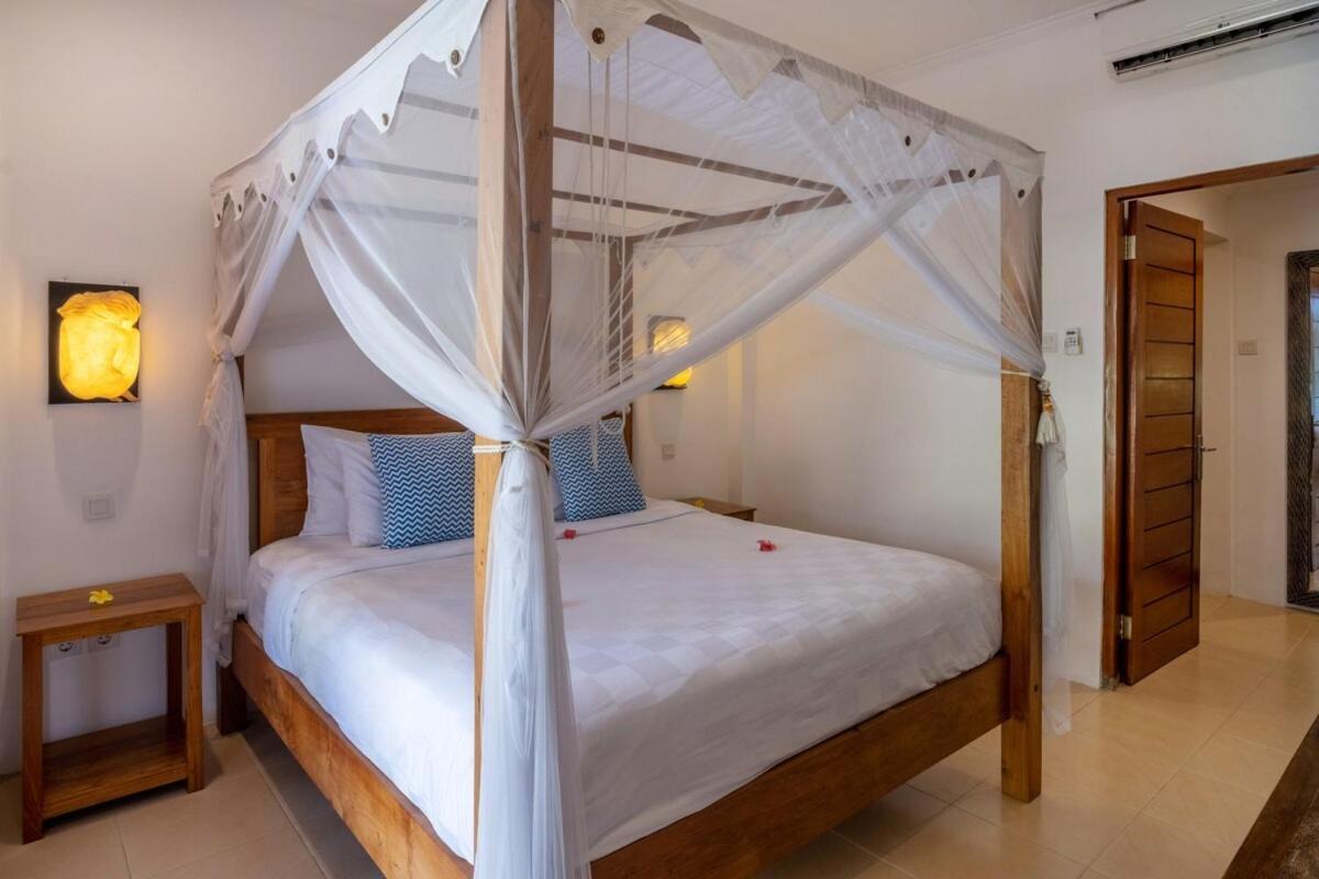 Genta- Petitenget 2br Villa, Walk To Beach!
