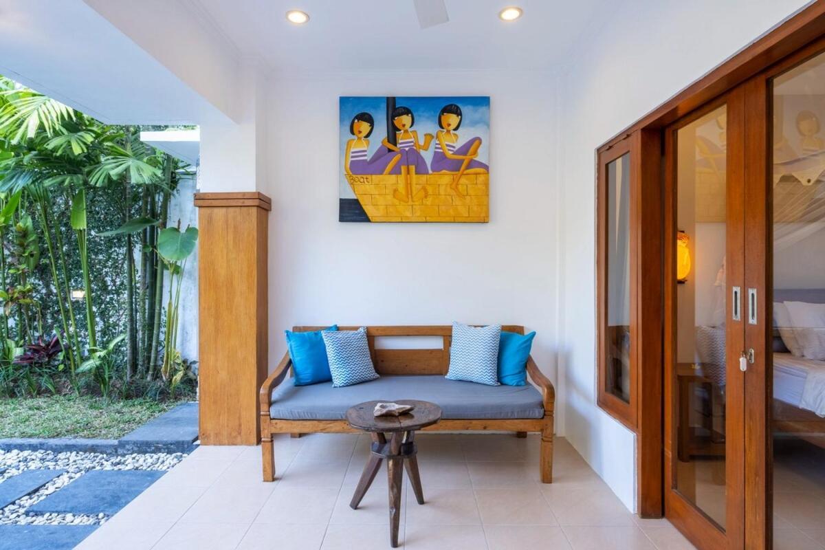 Genta- Petitenget 2br Villa, Walk To Beach! Villa